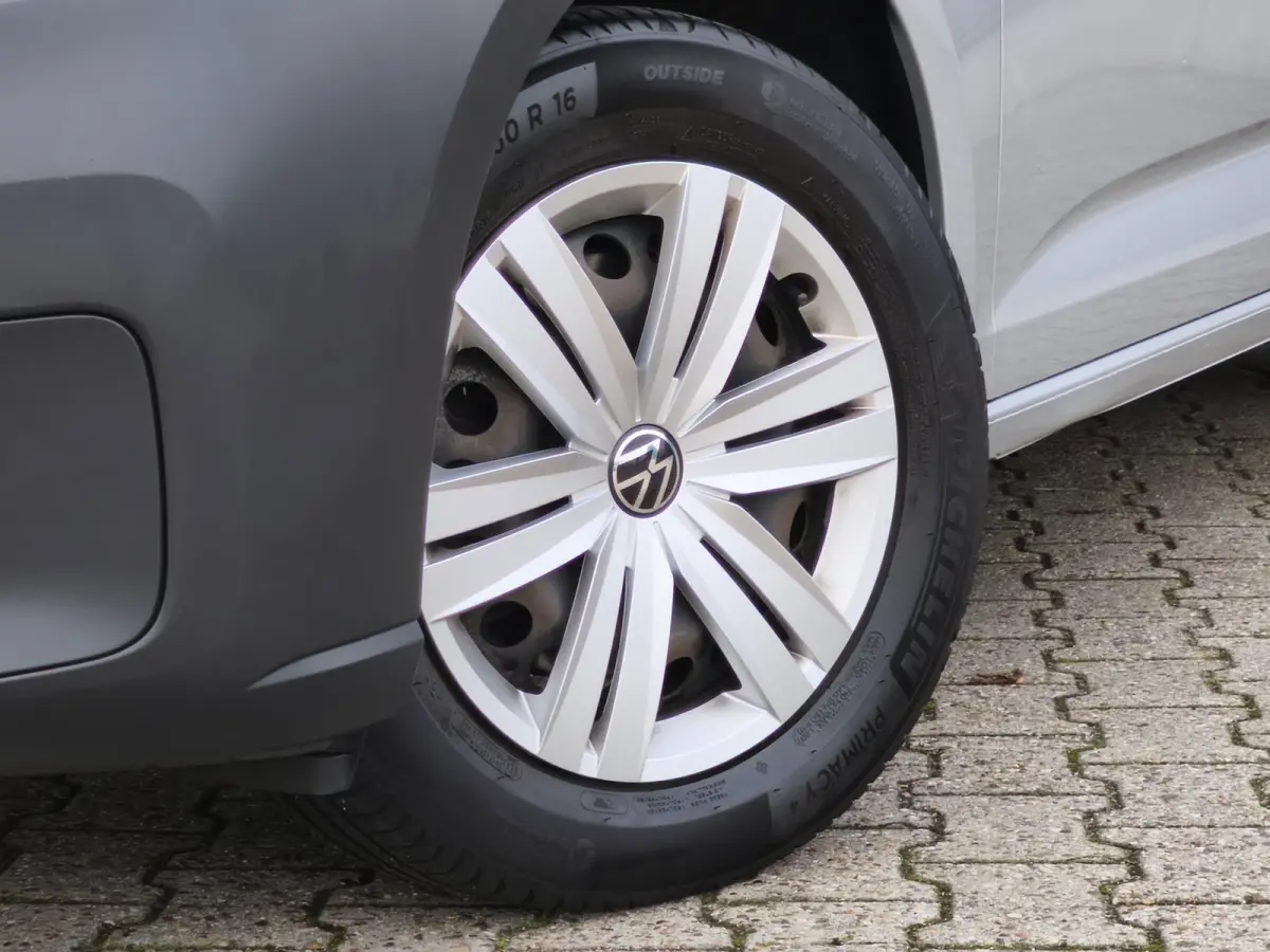 2.0TDI DSG ADAPTIVE CRUISE CLIMATE PDC