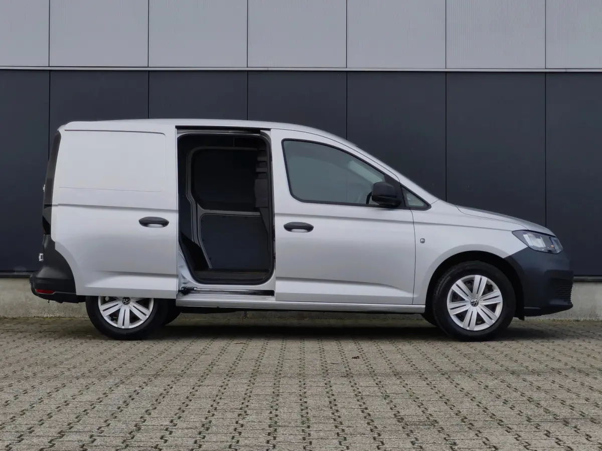 2.0TDI DSG ADAPTIVE CRUISE CLIMATE PDC