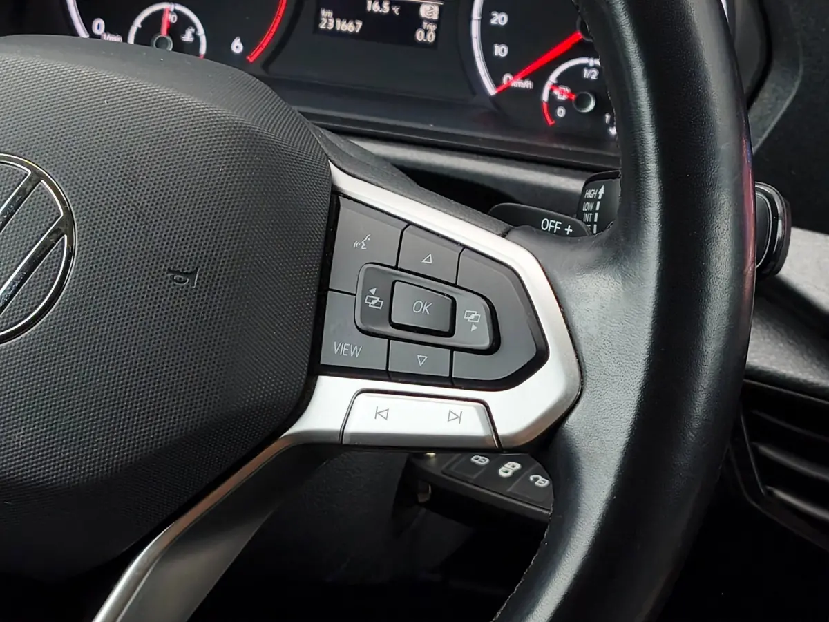 2.0TDI DSG ADAPTIVE CRUISE CLIMATE PDC