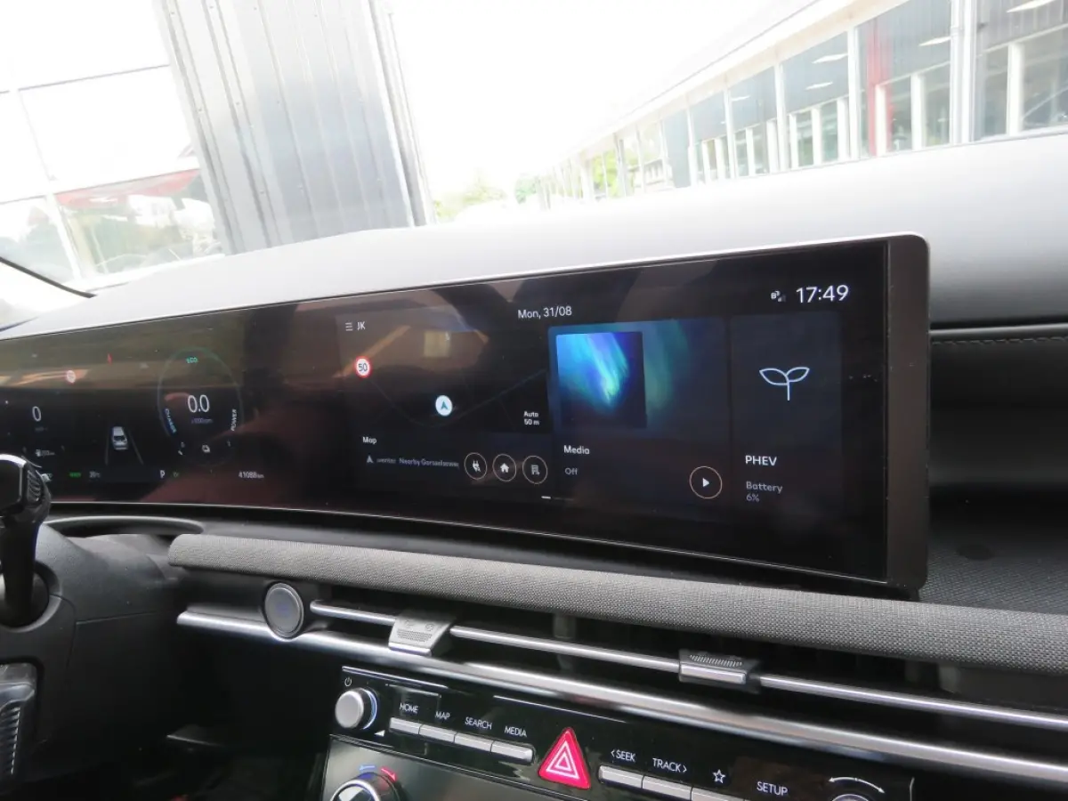 1.6 T-GDI PHEV PREMIUM / Leder / Head up / 360 Camera / Stoel&stuurverw,/ BOVAG garantie