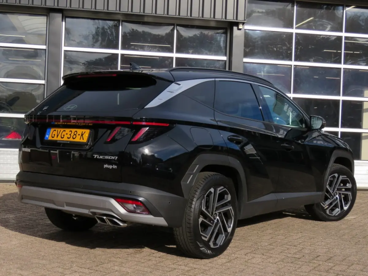 1.6 T-GDI PHEV PREMIUM / Leder / Head up / 360 Camera / Stoel&stuurverw,/ BOVAG garantie