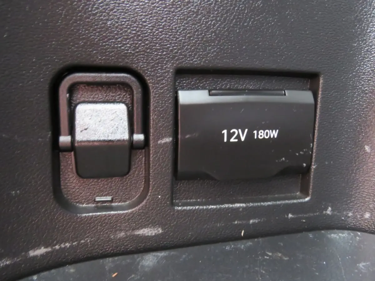 1.6 T-GDI PHEV PREMIUM / Leder / Head up / 360 Camera / Stoel&stuurverw,/ BOVAG garantie