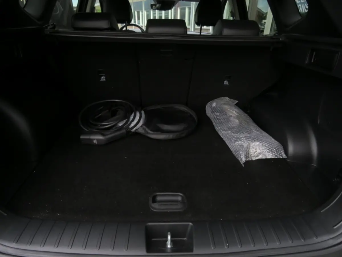 1.6 T-GDI PHEV PREMIUM / Leder / Head up / 360 Camera / Stoel&stuurverw,/ BOVAG garantie