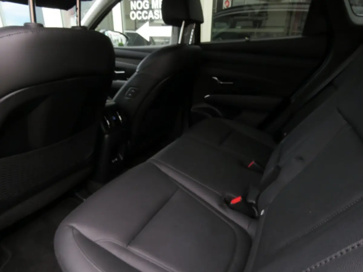 1.6 T-GDI PHEV PREMIUM / Leder / Head up / 360 Camera / Stoel&stuurverw,/ BOVAG garantie