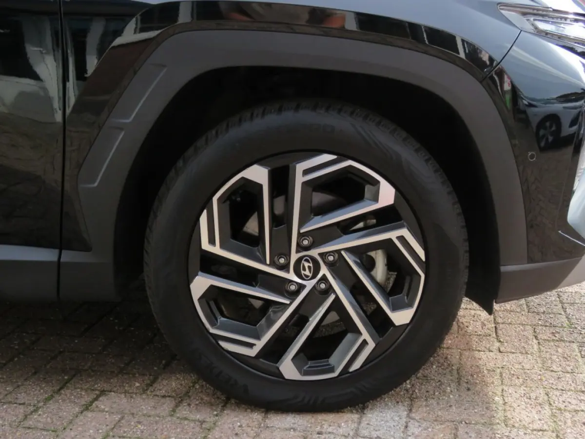 1.6 T-GDI PHEV PREMIUM / Leder / Head up / 360 Camera / Stoel&stuurverw,/ BOVAG garantie