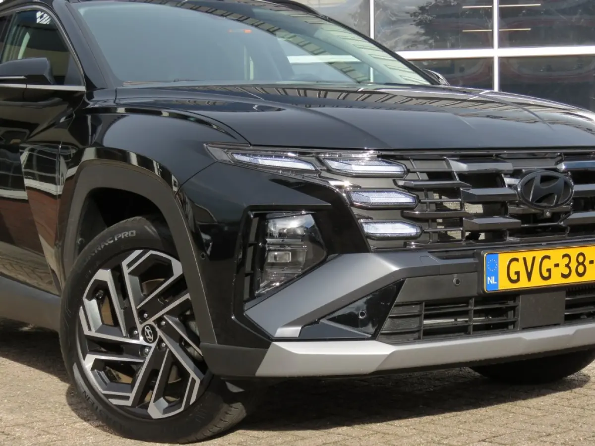 1.6 T-GDI PHEV PREMIUM / Leder / Head up / 360 Camera / Stoel&stuurverw,/ BOVAG garantie