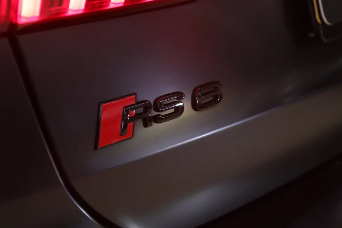 RS TFSI quattro Dynamic+ /CERAMIC/PANO/360/SOFTC/BOMVOL