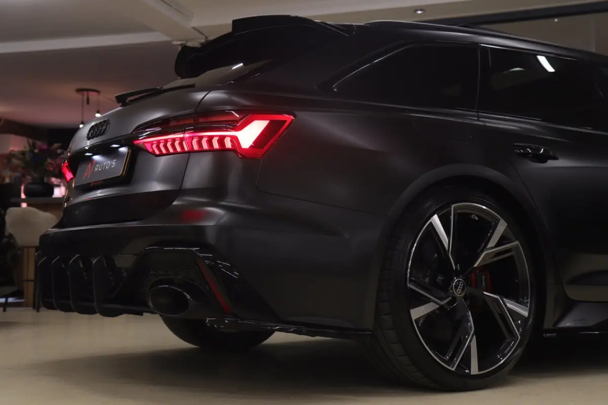 RS TFSI quattro Dynamic+ /CERAMIC/PANO/360/SOFTC/BOMVOL