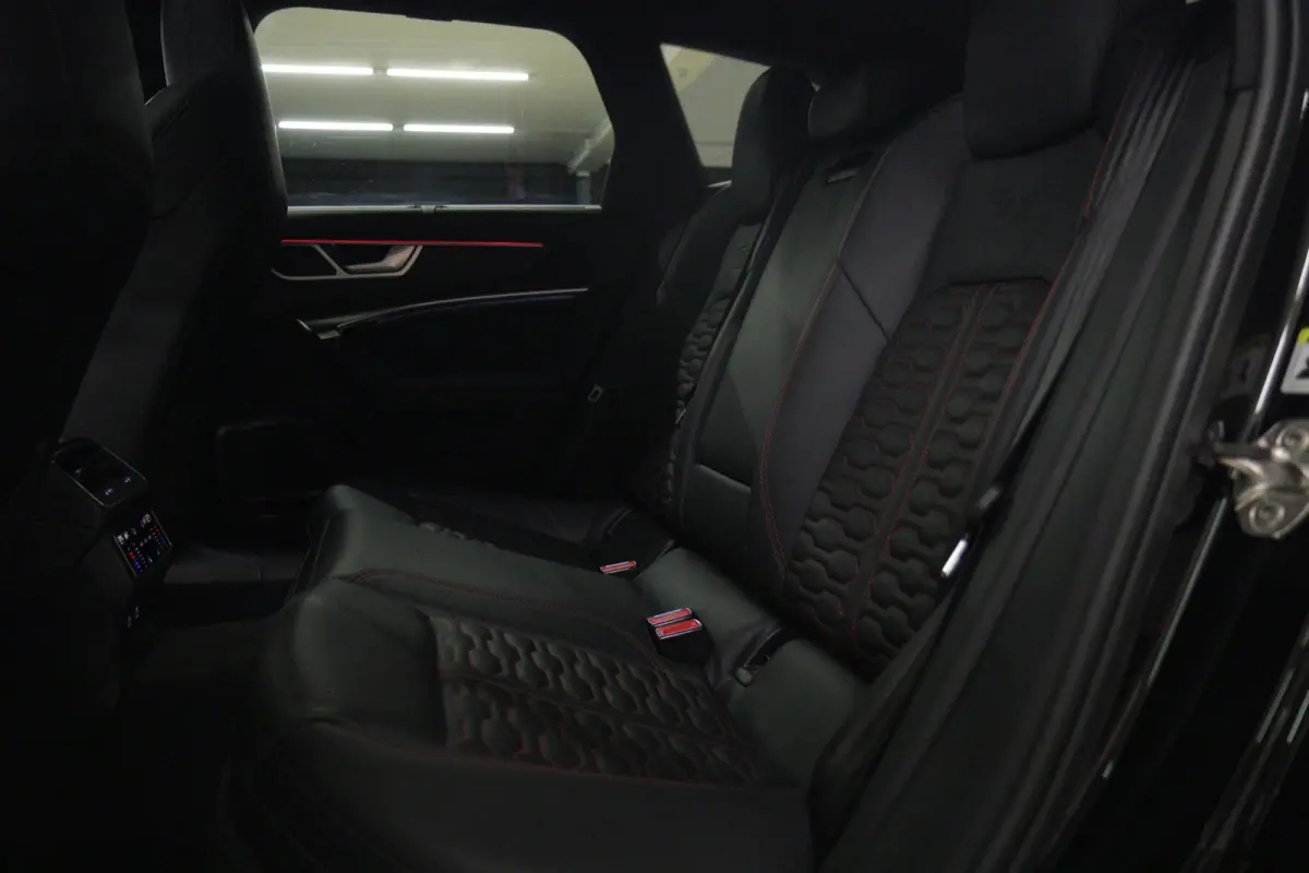 RS TFSI quattro Dynamic+ /CERAMIC/PANO/360/SOFTC/BOMVOL