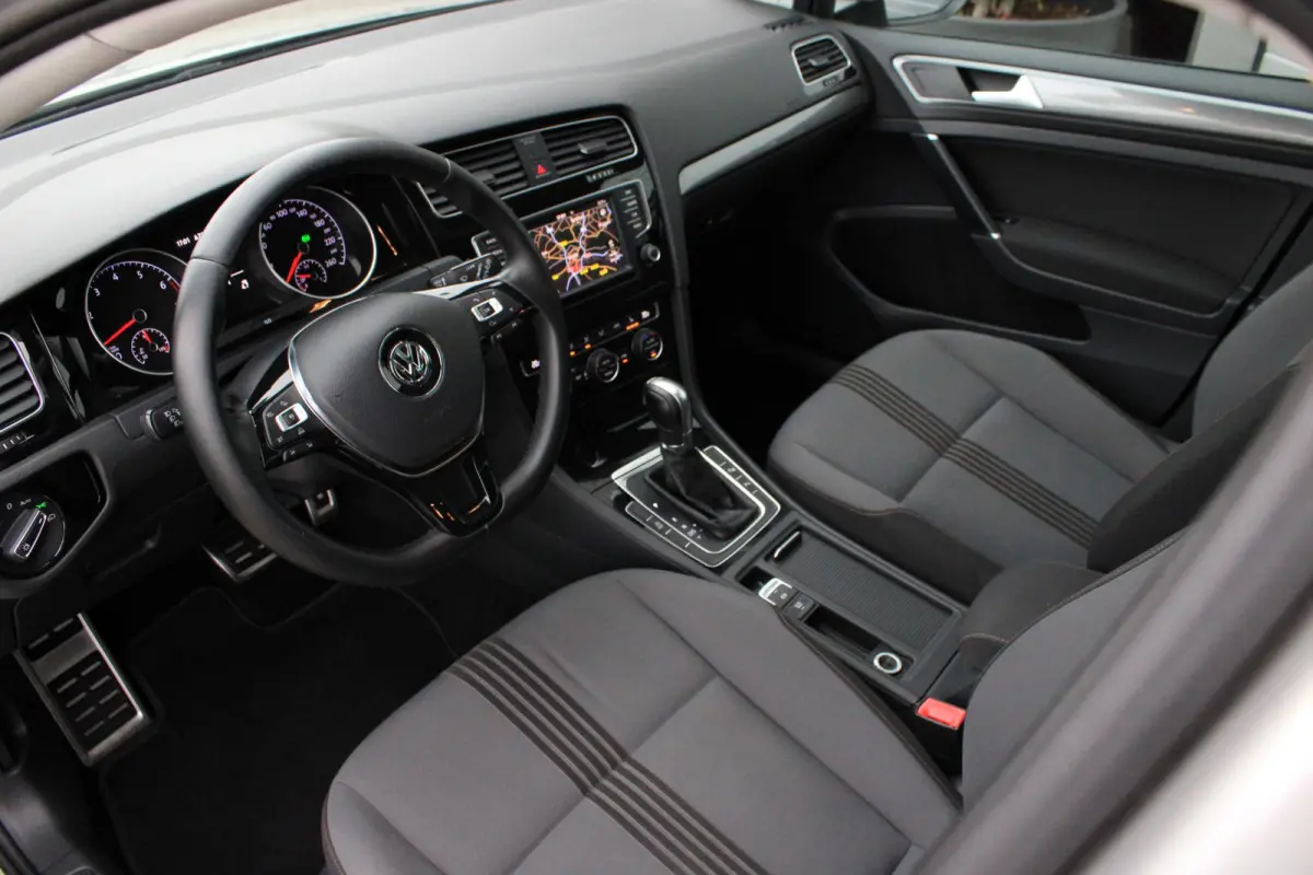 1.4 TSI Automaat Pano | Stoelverwarming | Parkeersensoren | Navi | Dealer Onderhouden