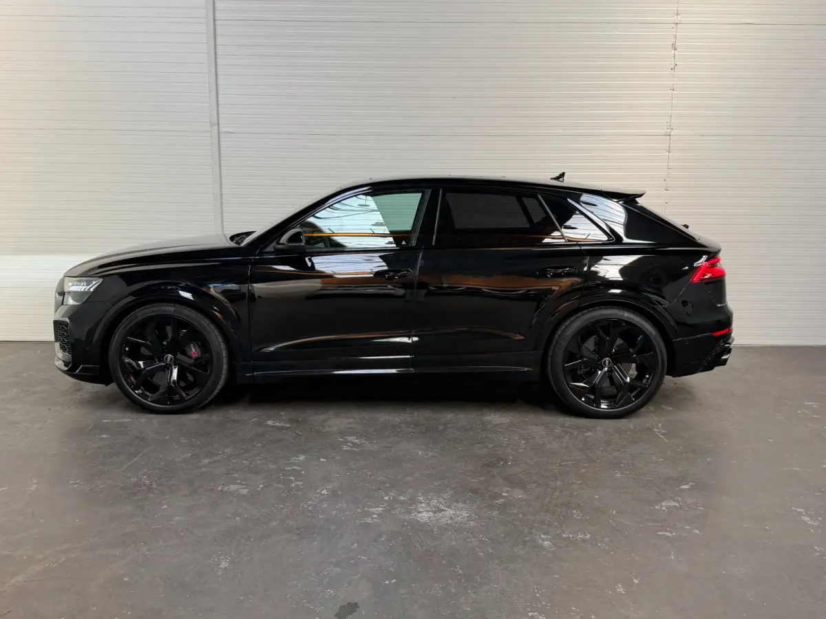 4.0 TFSI RS Q8 quattro Keramisch / Dynamic / Audi Exclusive / 23 inch