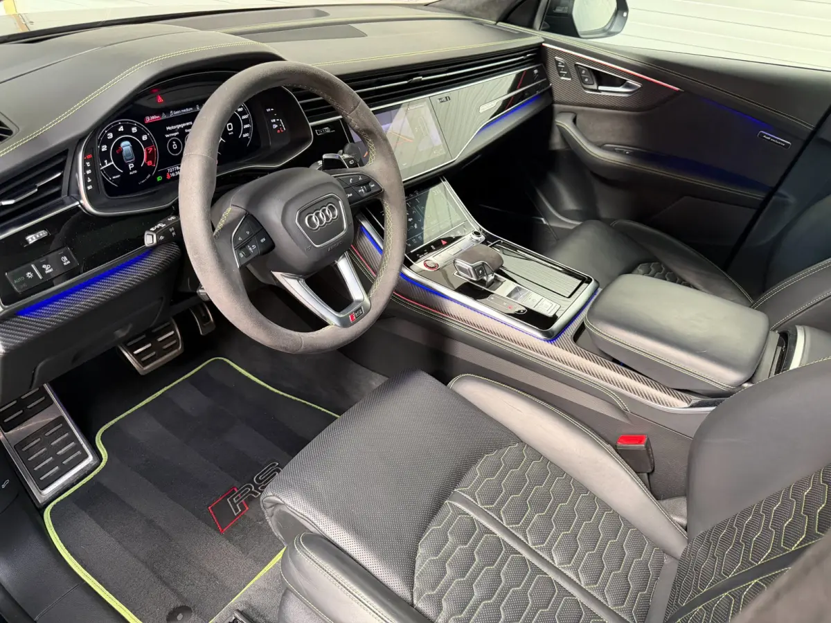 4.0 TFSI RS Q8 quattro Keramisch / Dynamic / Audi Exclusive / 23 inch
