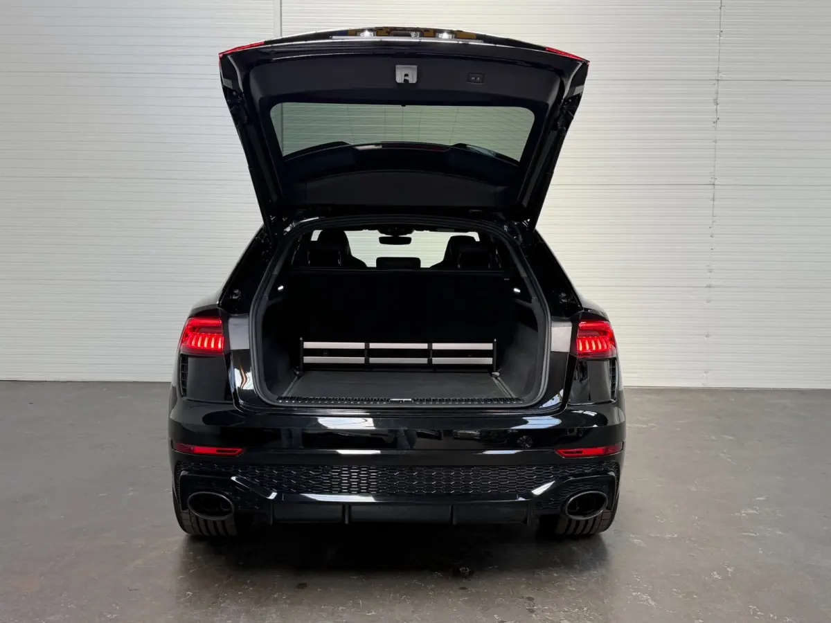 4.0 TFSI RS Q8 quattro Keramisch / Dynamic / Audi Exclusive / 23 inch