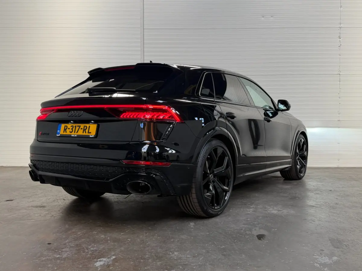 4.0 TFSI RS Q8 quattro Keramisch / Dynamic / Audi Exclusive / 23 inch