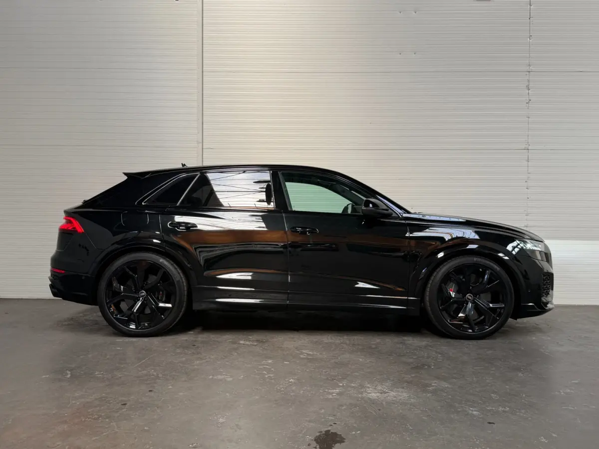 4.0 TFSI RS Q8 quattro Keramisch / Dynamic / Audi Exclusive / 23 inch