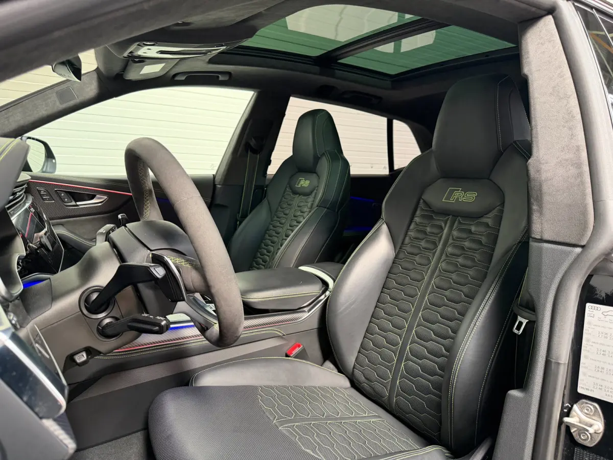 4.0 TFSI RS Q8 quattro Keramisch / Dynamic / Audi Exclusive / 23 inch