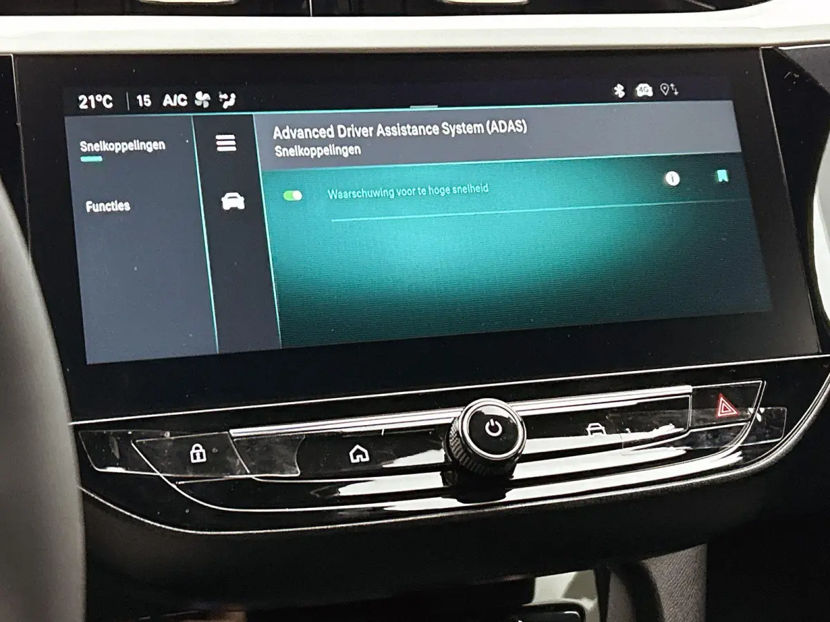 1.2 75pk GS | Camera | DodehoekDetectie | Climate Control | Sportstoelen | Draadloos AppleCarplay/AndroidAuto |
