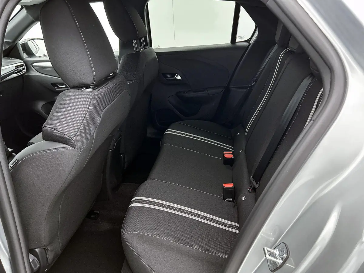 1.2 75pk GS | Camera | DodehoekDetectie | Climate Control | Sportstoelen | Draadloos AppleCarplay/AndroidAuto |