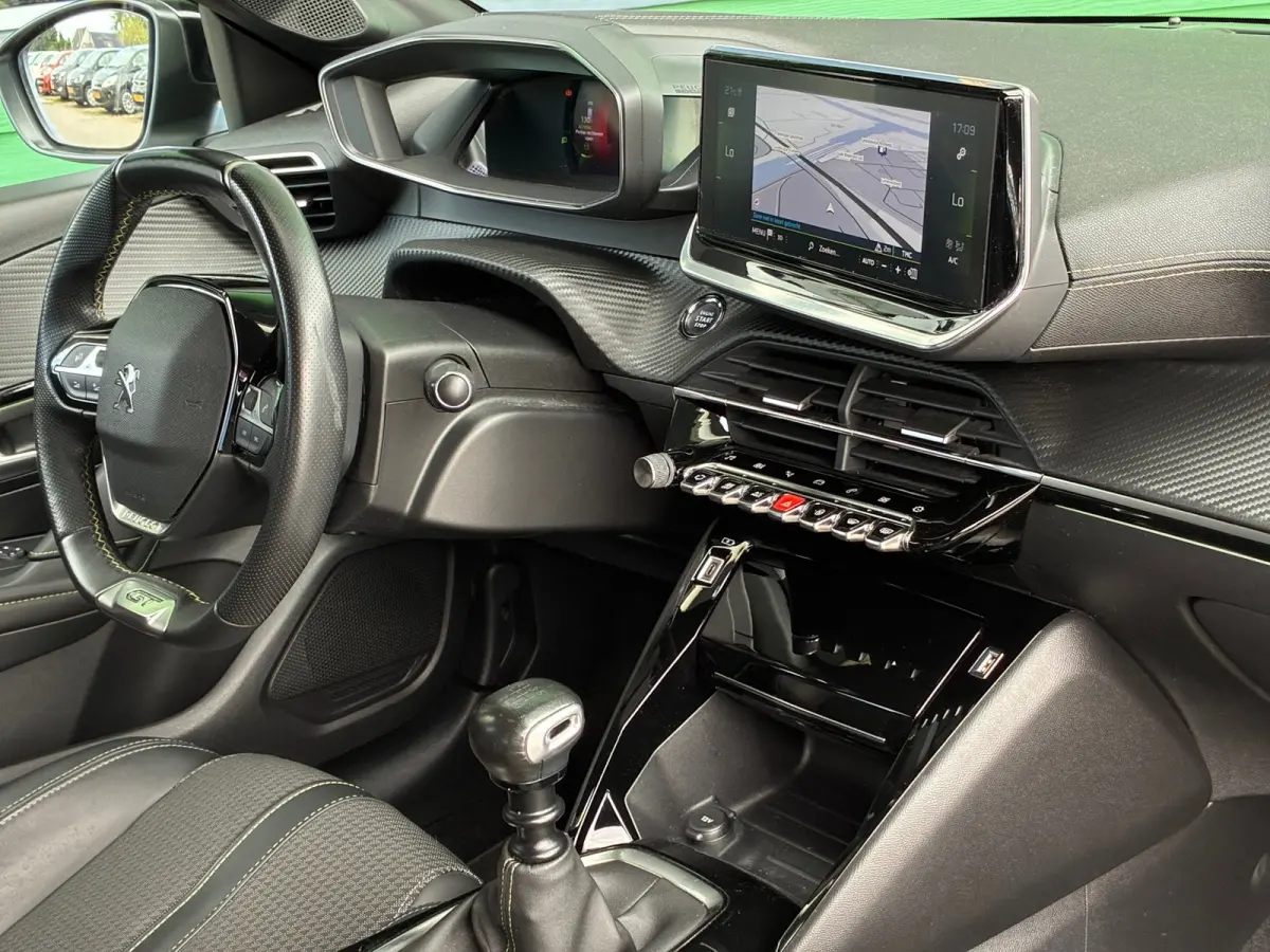 1.2 PureTech GT-Line|2e Eigenaar|Navigatie|Camera|CruiseControl|Climatronic|PDC|NAP|