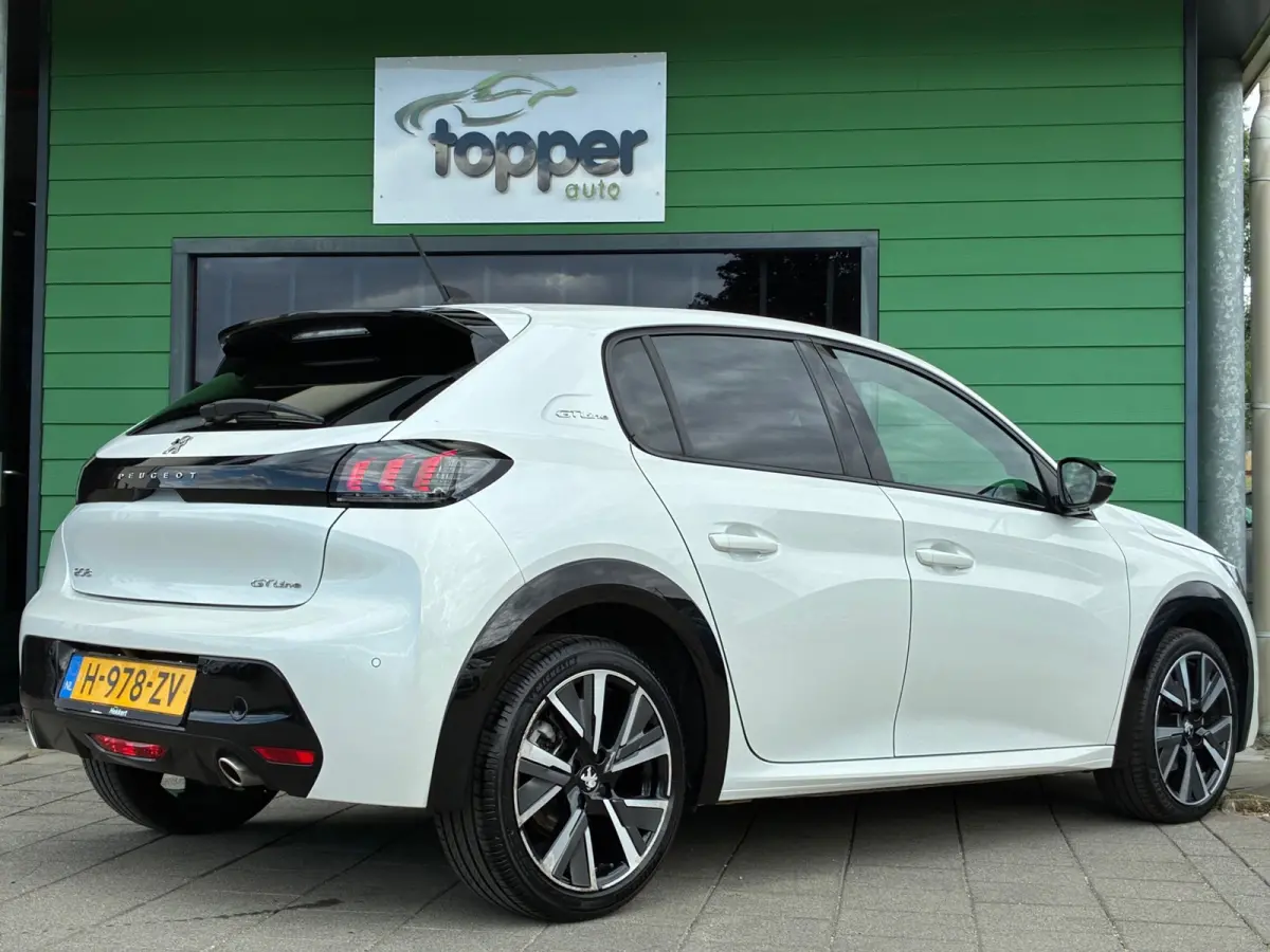 1.2 PureTech GT-Line|2e Eigenaar|Navigatie|Camera|CruiseControl|Climatronic|PDC|NAP|