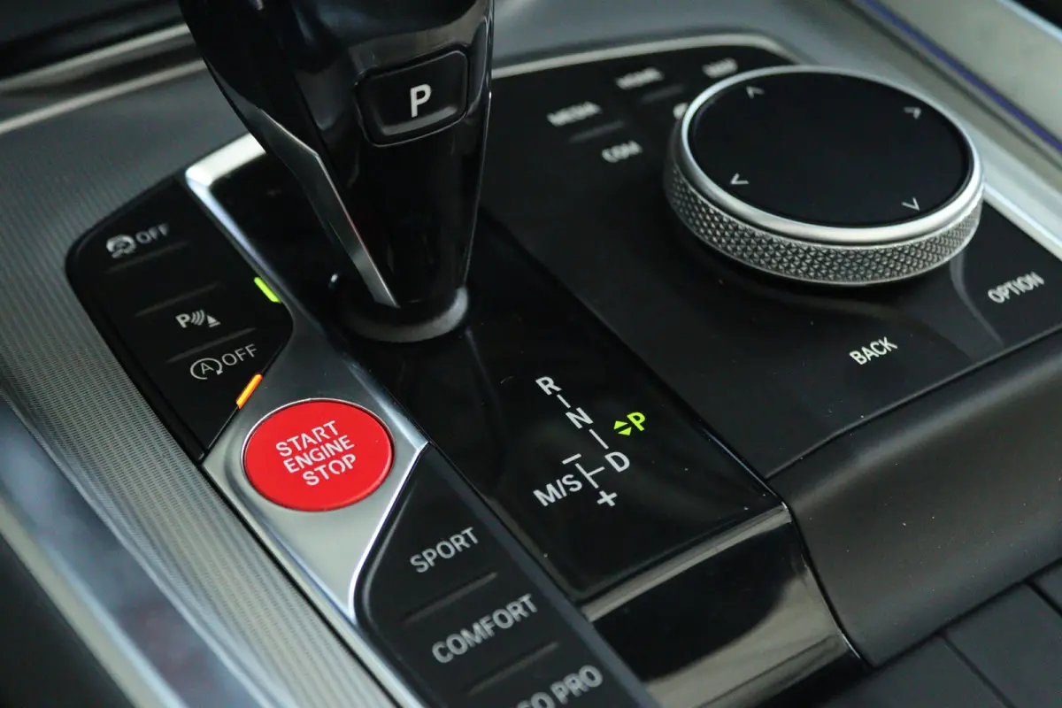 M40i High Executive Edition | NL-Auto | Head-up | Harman & Kardon | Memory | Stoel+Stuurverwarming | Adaptieve demping | Keyless | Cruise Control | PDC |