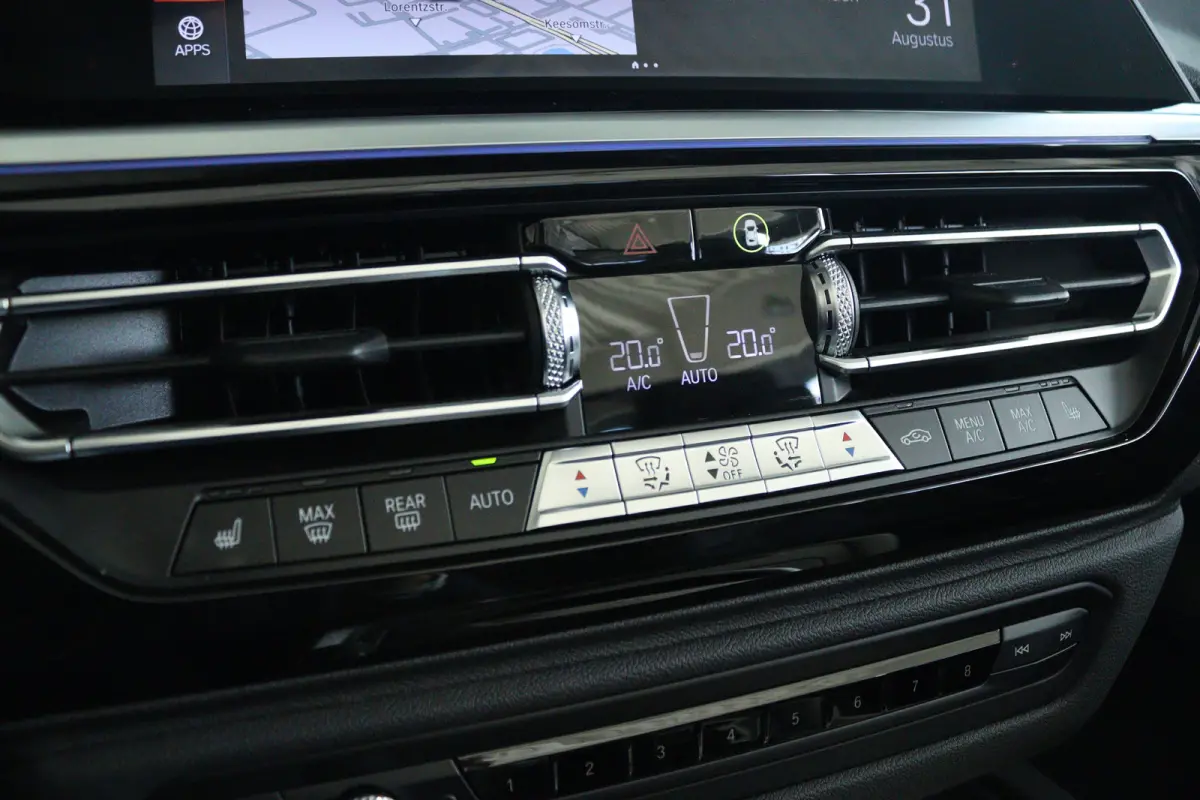 M40i High Executive Edition | NL-Auto | Head-up | Harman & Kardon | Memory | Stoel+Stuurverwarming | Adaptieve demping | Keyless | Cruise Control | PDC |