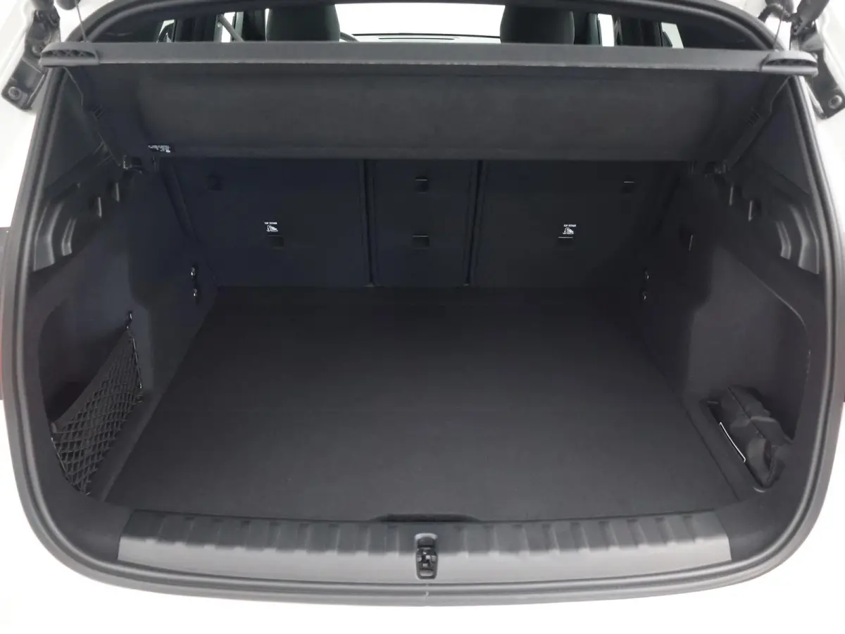 eDrive20 67 kWh M-SPORT *46 KM NIEUW* + PANORAMA | PREMIUM | 19 INCH | M-REMMEN