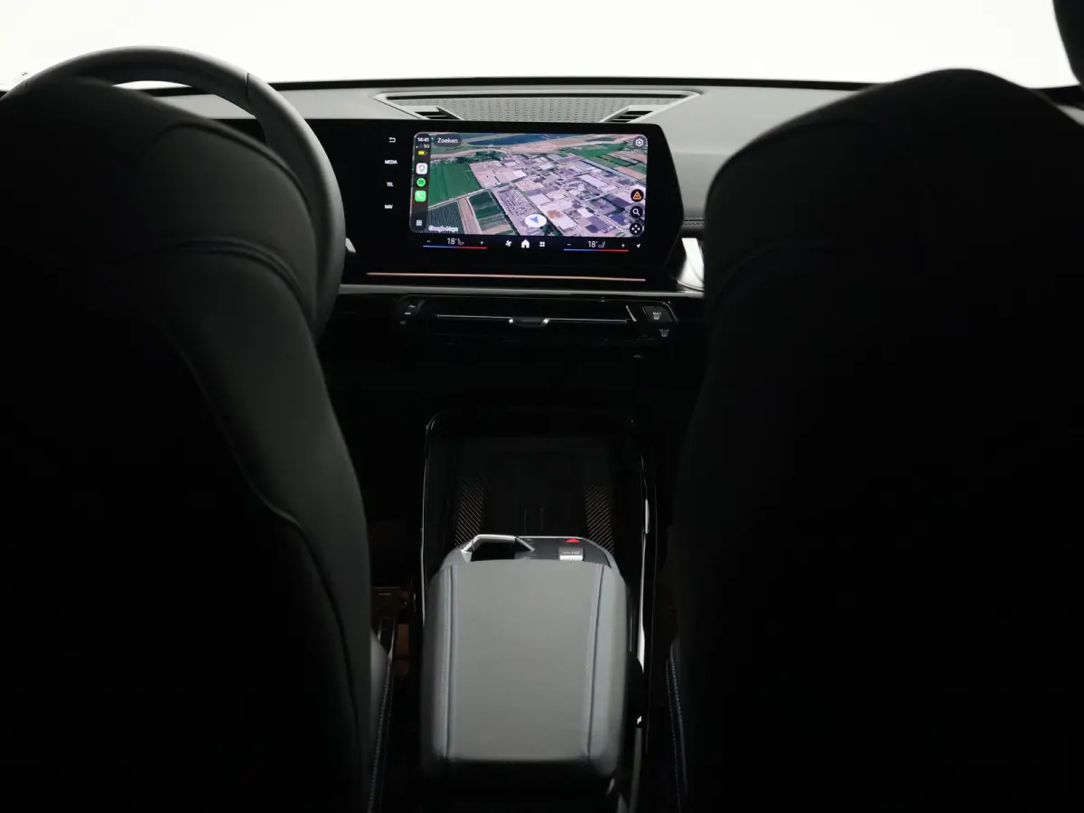 eDrive20 67 kWh M-SPORT *46 KM NIEUW* + PANORAMA | PREMIUM | 19 INCH | M-REMMEN