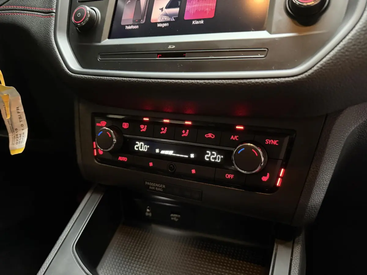 1.0 TSI FR | Camera | 116PK | 6-Bak | CarPlay