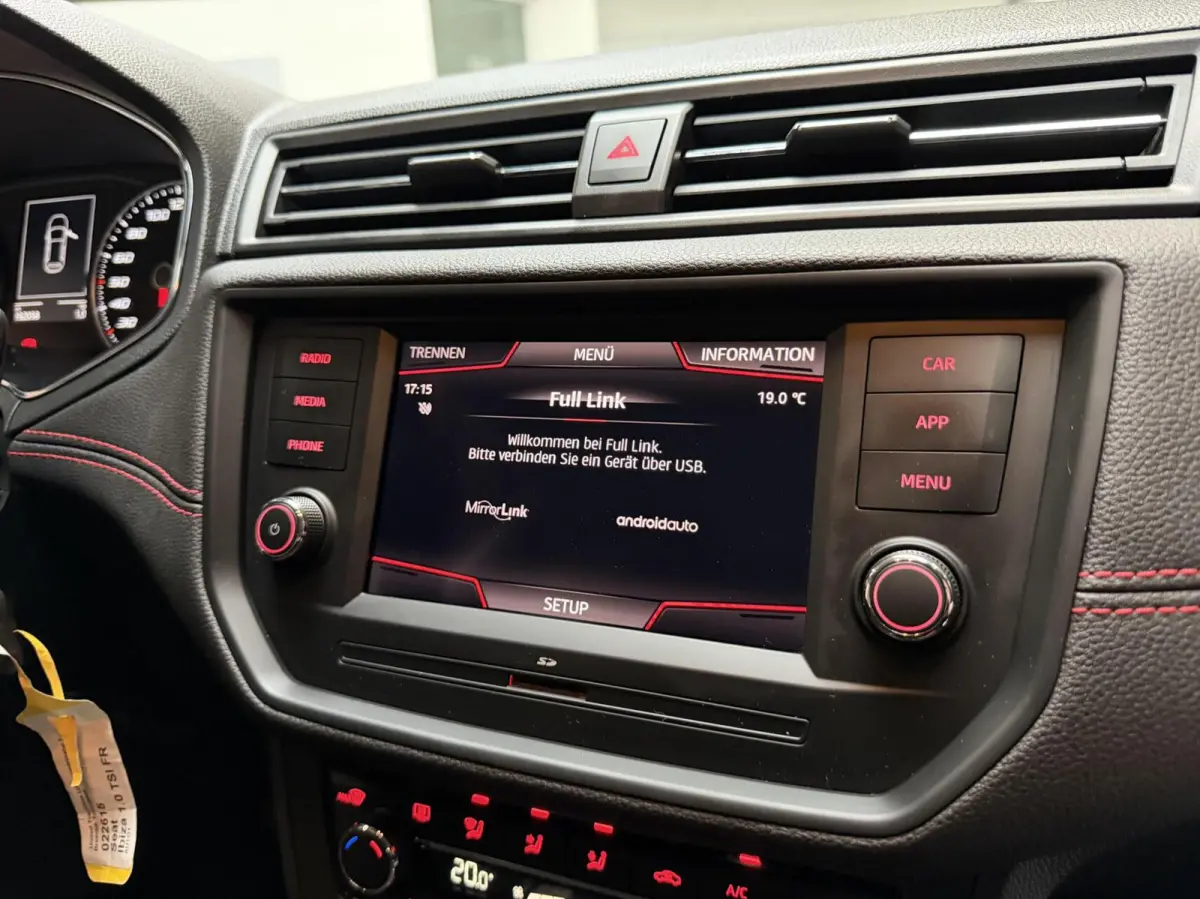 1.0 TSI FR | Camera | 116PK | 6-Bak | CarPlay