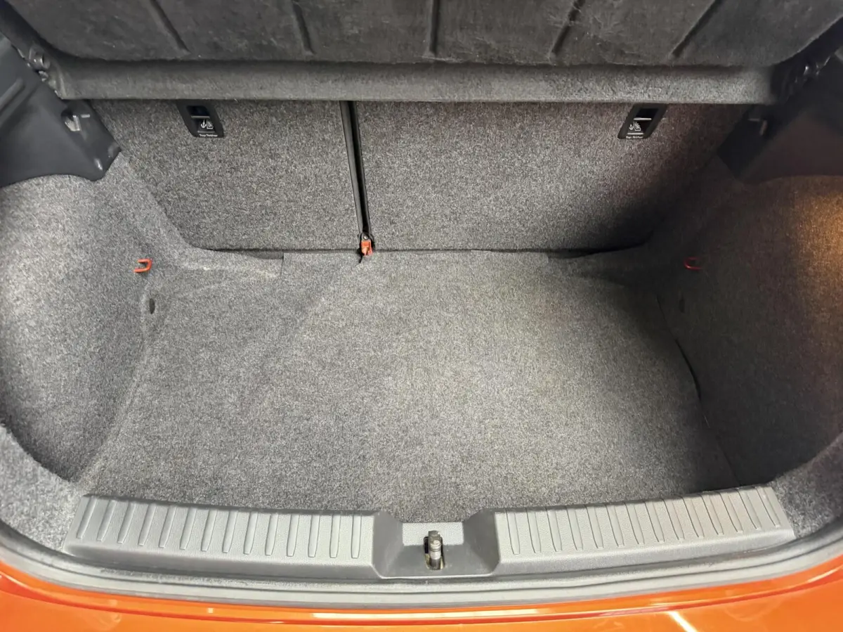 1.0 TSI FR | Camera | 116PK | 6-Bak | CarPlay