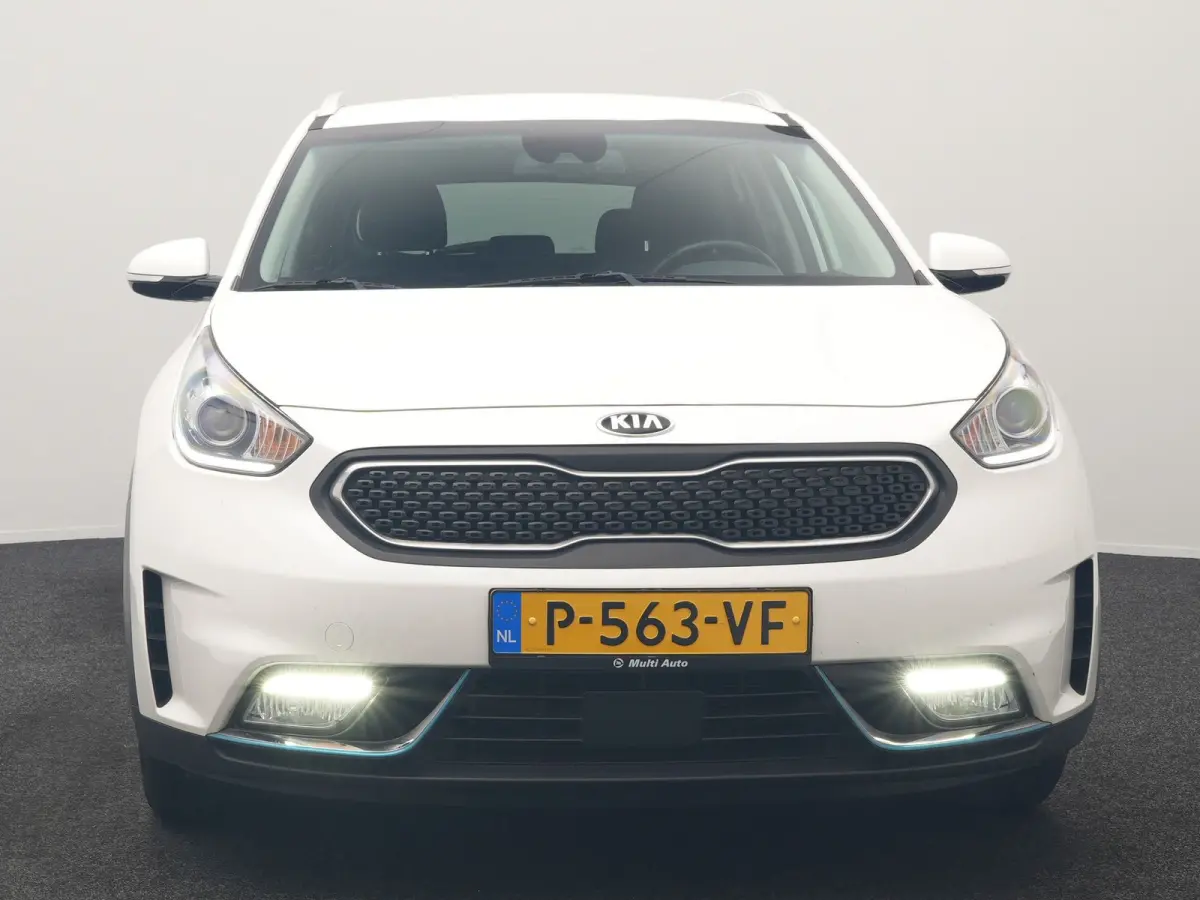 1.6 GDi DynamicLine PHEV 141pk | Trekhaak | Adaptive Cruise | Achteruitrijcamera | Apple Carplay/Android Auto | Navigatie | 16"L.M | Lane Assist | Plug In Hybrid |