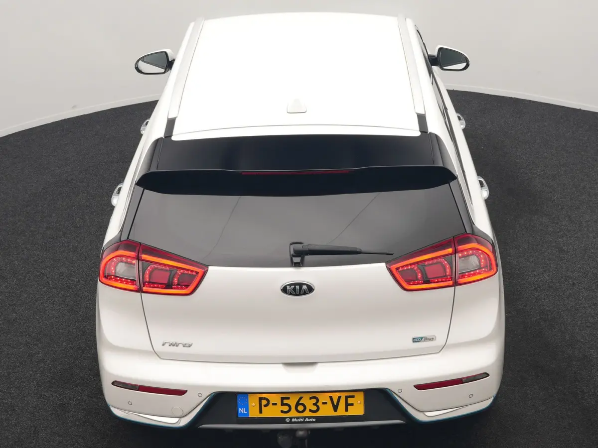 1.6 GDi DynamicLine PHEV 141pk | Trekhaak | Adaptive Cruise | Achteruitrijcamera | Apple Carplay/Android Auto | Navigatie | 16"L.M | Lane Assist | Plug In Hybrid |