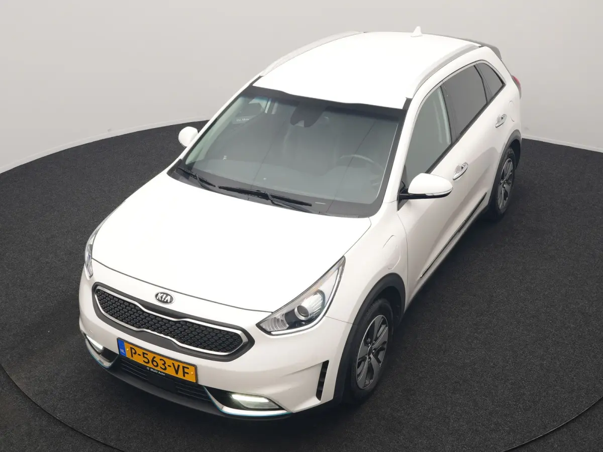 1.6 GDi DynamicLine PHEV 141pk | Trekhaak | Adaptive Cruise | Achteruitrijcamera | Apple Carplay/Android Auto | Navigatie | 16"L.M | Lane Assist | Plug In Hybrid |