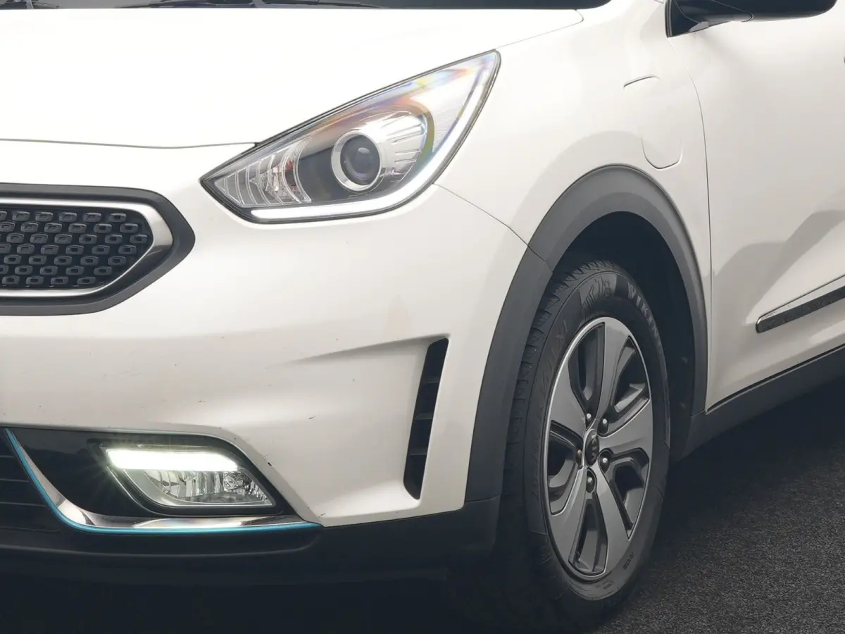 1.6 GDi DynamicLine PHEV 141pk | Trekhaak | Adaptive Cruise | Achteruitrijcamera | Apple Carplay/Android Auto | Navigatie | 16"L.M | Lane Assist | Plug In Hybrid |