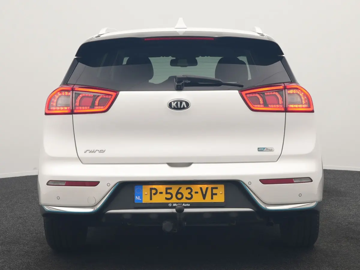 1.6 GDi DynamicLine PHEV 141pk | Trekhaak | Adaptive Cruise | Achteruitrijcamera | Apple Carplay/Android Auto | Navigatie | 16"L.M | Lane Assist | Plug In Hybrid |