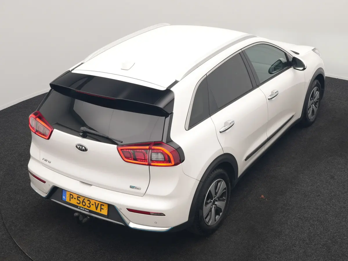 1.6 GDi DynamicLine PHEV 141pk | Trekhaak | Adaptive Cruise | Achteruitrijcamera | Apple Carplay/Android Auto | Navigatie | 16"L.M | Lane Assist | Plug In Hybrid |