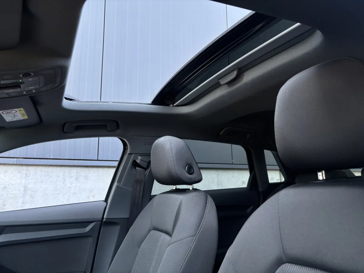 40 TFSIe Black Pano CarPlay