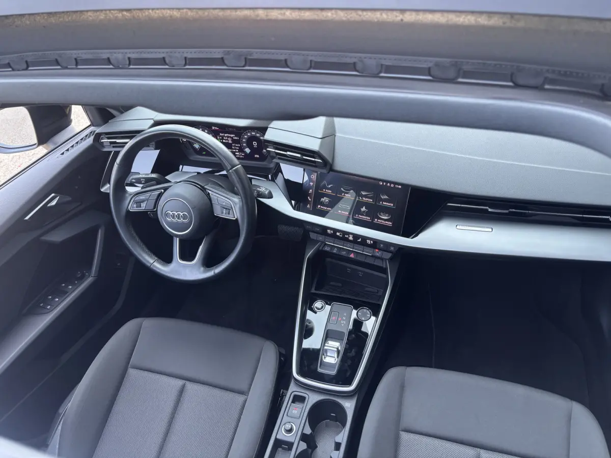 40 TFSIe Black Pano CarPlay