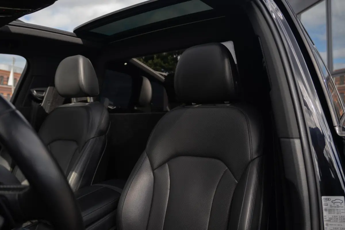 SQ7 4.0 V8 TDI SQ7 Quattro|Grijs Kenteken|Keramisch|Bang & Olufsen 4D|Achterasbesturing|Panoramadak|CarPlay|SoftClose|UNIEK|Dealer Onderhouden