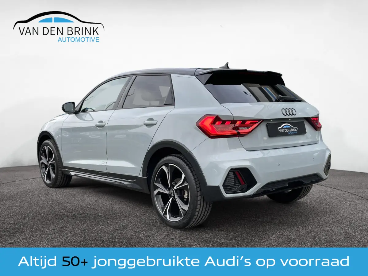 30 TFSI S-line Black Ed. Pijl grijs