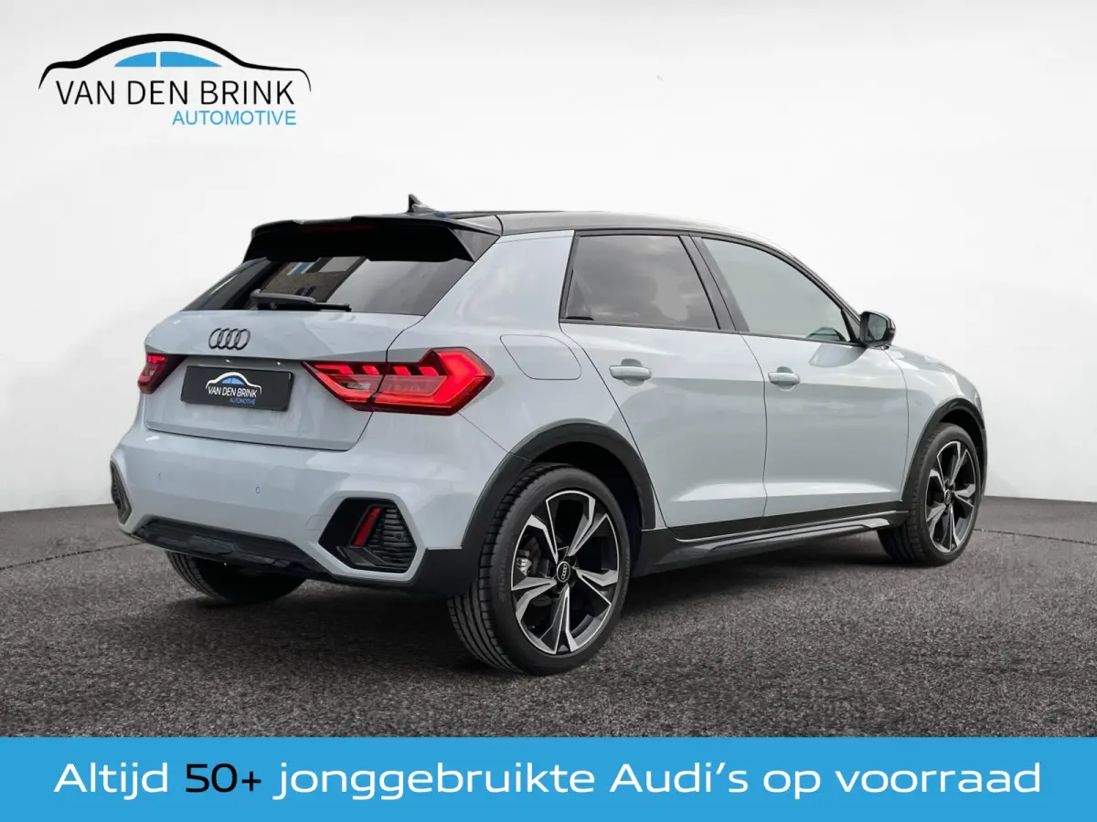 30 TFSI S-line Black Ed. Pijl grijs