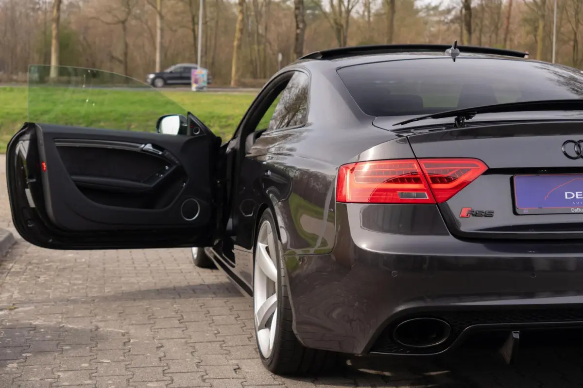 4.2 V8 FSI RS5 Quattro|B&O|Audi Exclusive|DAB|Panoramadak|Carbon|RS Dynamic|Dealer Onderhouden