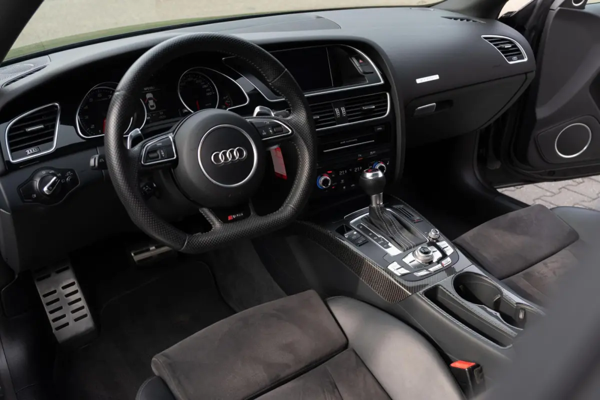 4.2 V8 FSI RS5 Quattro|B&O|Audi Exclusive|DAB|Panoramadak|Carbon|RS Dynamic|Dealer Onderhouden
