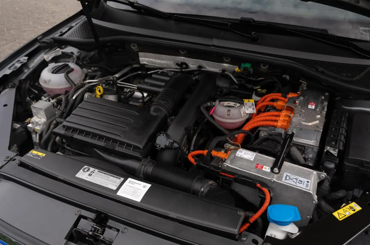 1.4 TSI GTE Highline|Org.NL NAP|2e Eig|Panoramadak|Virtual|Trekhaak|DAB|Camera|Dealer Onderhouden