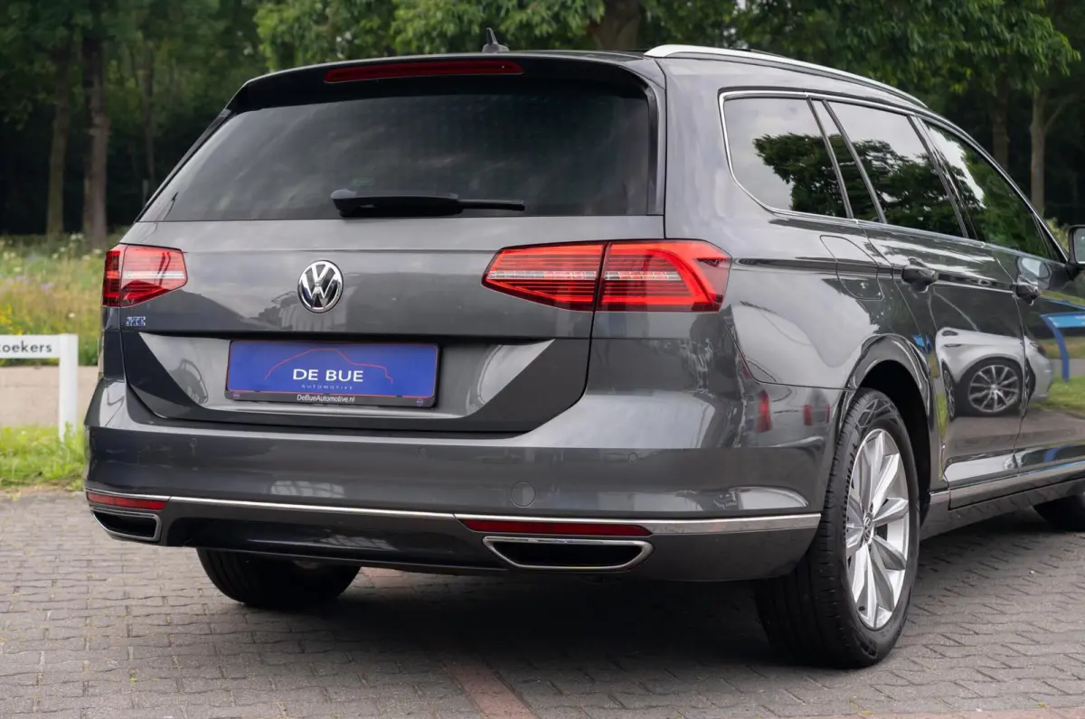 1.4 TSI GTE Highline|Org.NL NAP|2e Eig|Panoramadak|Virtual|Trekhaak|DAB|Camera|Dealer Onderhouden