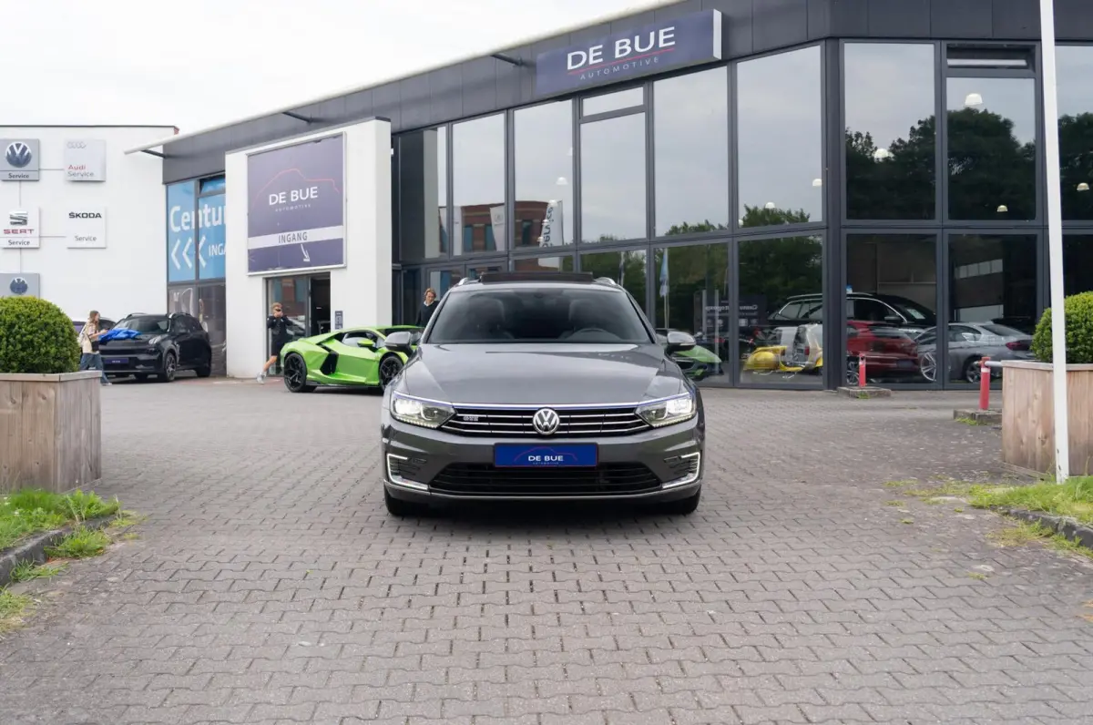 1.4 TSI GTE Highline|Org.NL NAP|2e Eig|Panoramadak|Virtual|Trekhaak|DAB|Camera|Dealer Onderhouden