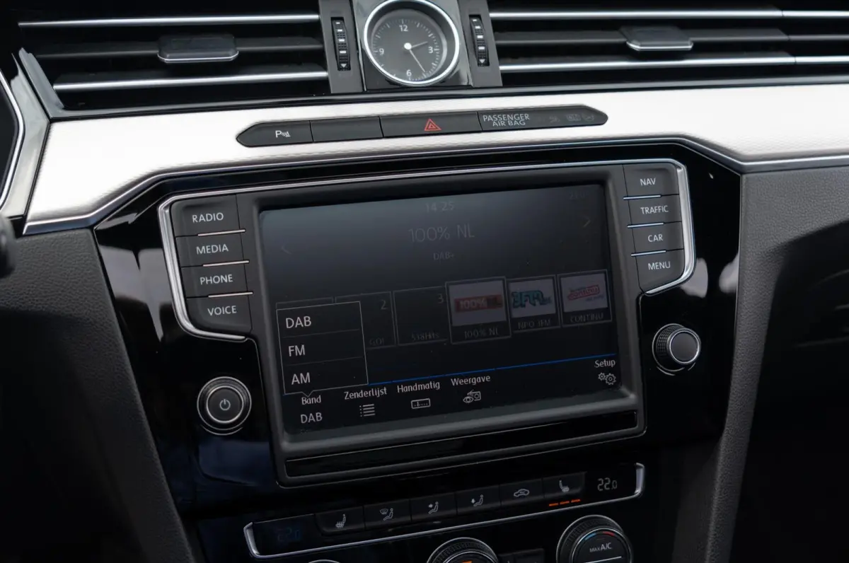 1.4 TSI GTE Highline|Org.NL NAP|2e Eig|Panoramadak|Virtual|Trekhaak|DAB|Camera|Dealer Onderhouden