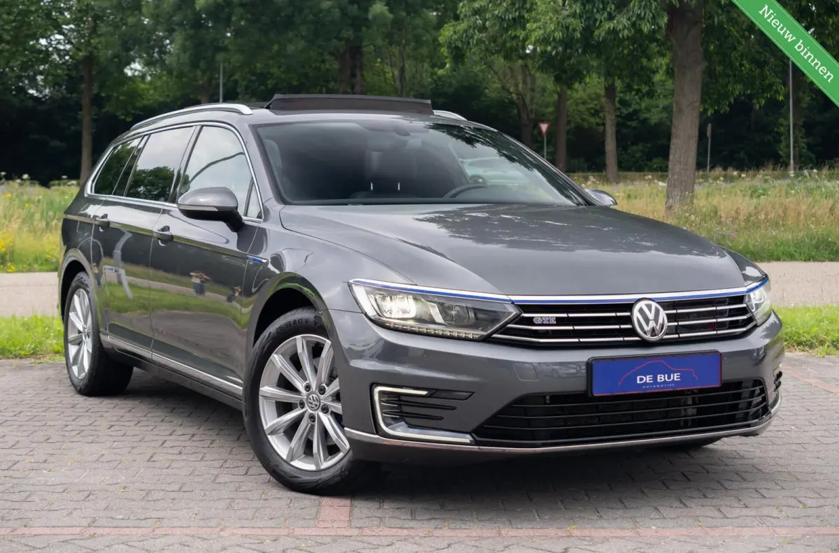 1.4 TSI GTE Highline|Org.NL NAP|2e Eig|Panoramadak|Virtual|Trekhaak|DAB|Camera|Dealer Onderhouden