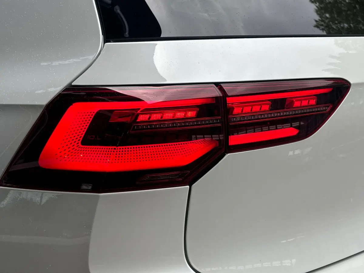8 2.0 TSI GTI | PANO | IQ-LIGHT | LEER | H&K | SFEER |